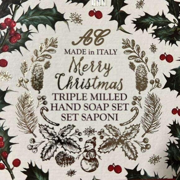Saponerie Fissi Triple Milled Hand Soap Set of 8 Merry Christmas Red Berries - Picture 3 of 7